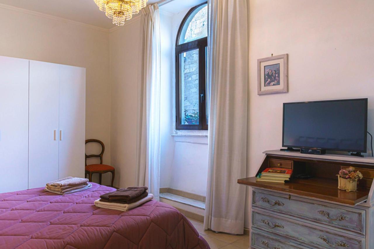 Appartamento Piazza Santa Maria Nuova Viterbo Zewnętrze zdjęcie